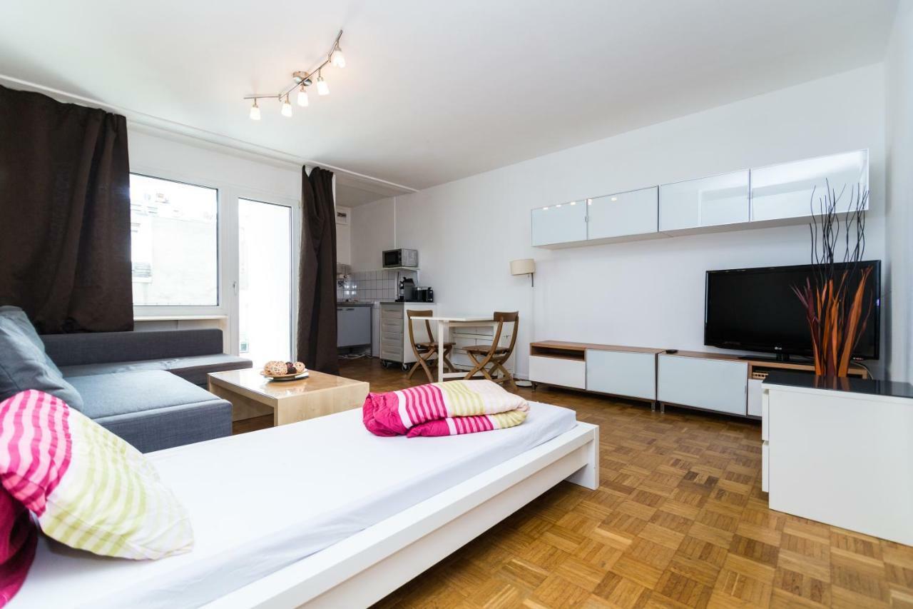Altstadt Duesseldorf 1 ภายนอก รูปภาพ